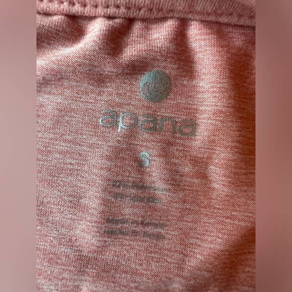 Athletic top by Apana.  Size S - Picture 5 of 9